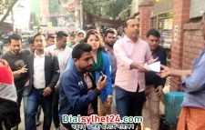 রাজধানীতে ছাত্রদলের লিফলেট বিতরণ