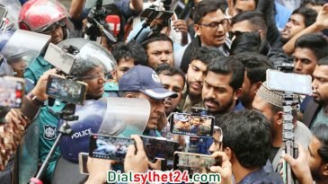 গণঅধিকার পরিষদের মিছিলে পুলিশের লাঠিচার্জের অভিযোগ