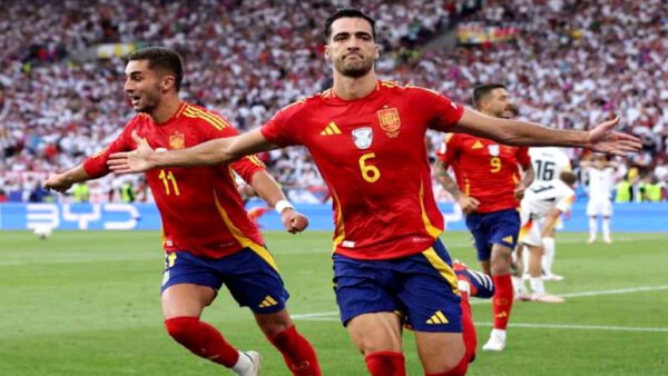 ফ্রান্সকে ২-১ গোলে হারিয়ে ফাইনালে স্পেন