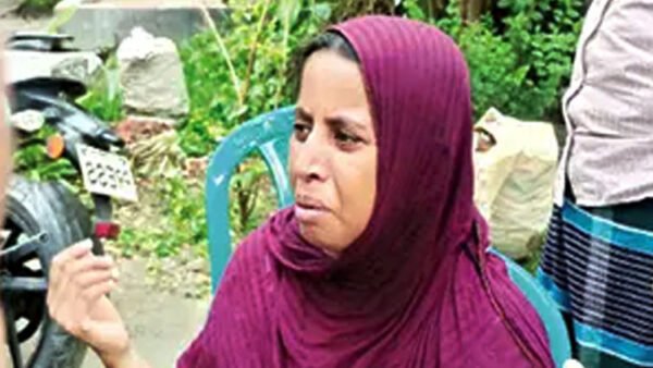 সংসারে হাল ধরা একমাত্র ছেলের মৃত্যুতে বাবা নিশ্চুপ, বোনের কান্না, মায়ের আর্তনাদ