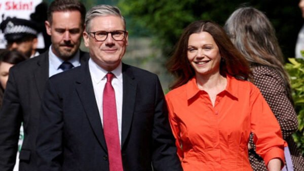 ব্রিটিশ ফার্স্ট লেডি ভিক্টোরিয়া স্টারমার ব্যাপক আলোচনায়