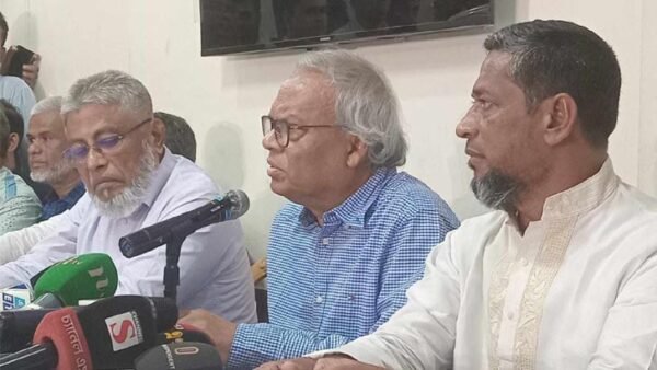 দেশের গণতন্ত্র ধ্বংসের জন্য নির্বাচন কমিশন অন্যতম দায়ী: রিজভী