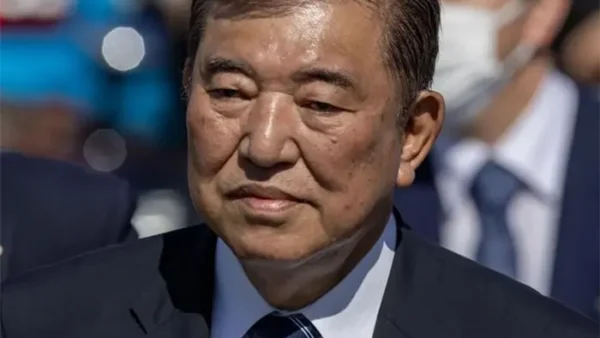 জাপানের পার্লামান্টের নিম্নকক্ষের নির্বাচনে সংখ্যাগরিষ্ঠতা হারিয়েছে  এলডিপি জোট