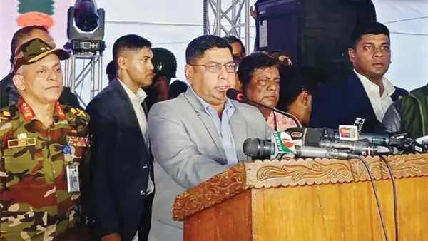 পূজায় নিরাপত্তার নিশ্চয়তা দিলেন সেনাপ্রধান