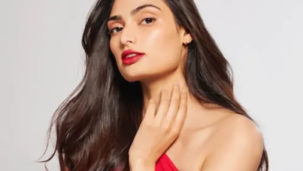 বিয়ের দু’বছরের মধ্যেই সুখবর দিলেন আথিয়া শেঠি