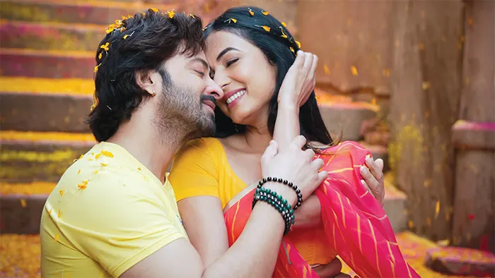 উন্মাদনা রূপ নিয়েছে ক্ষোভে