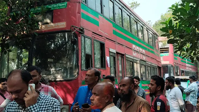 গাজীপুরে পিকনিক বাস বিদ্যুতায়িত হয়ে বিশ্ববিদ্যালয়ের ৩ শিক্ষার্থীর মৃত্যু