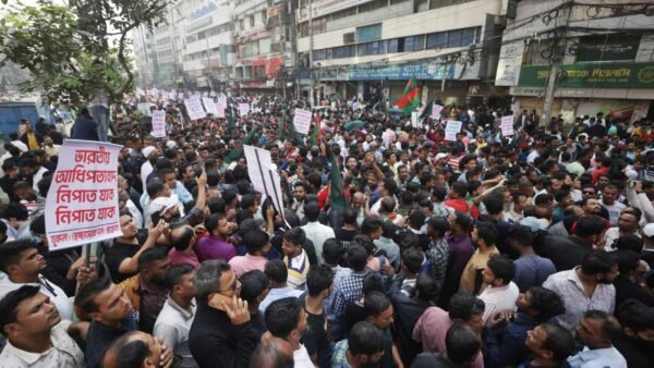 প্রতিবাদ পদযাত্রা নিয়ে ঢাকায় ভারতের দূতাবাস অভিমুখে বিএনপির ৩ সংগঠন