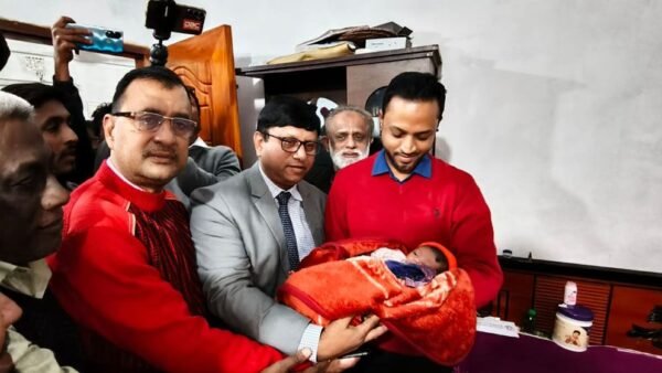 মাগুরায় শহিদ রাব্বির কন্যা শিশুর দায়িত্ব নিলেন তারেক রহমান