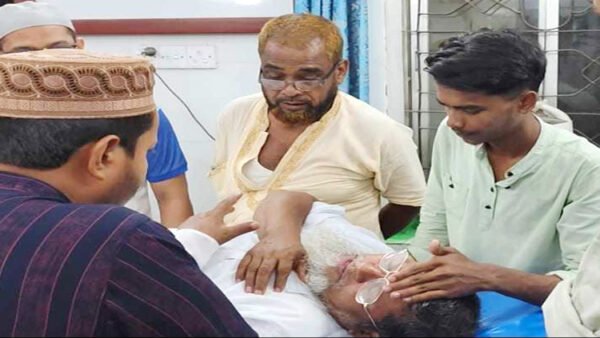 রামগঞ্জে তথ্য উপদেষ্টা পিতার উপর হামলা