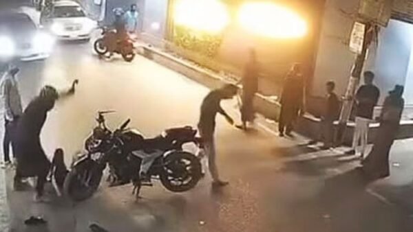 রাজধানীর সেন্ট্রাল রোডে বিএনপির কর্মীকে কুপিয়ে জখম দুর্বৃত্তদের নাম প্রকাশ