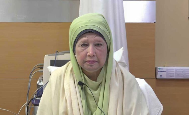 খালেদা জিয়ার সঙ্গে যাবেন ১৪ জন, থাকবেন পুত্রবধূ শামিলা, ছয় চিকিৎসক