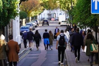 পূর্ব লন্ডনের বাসিন্দারা এলটিএন (লো-ট্রাফিক নেবারহুড) রক্ষার লড়াইয়ে ঐতিহাসিক জয় পেলেন