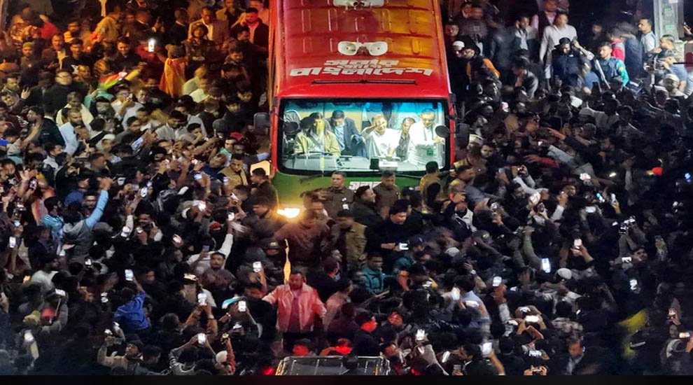 দীর্ঘ ২১ বছর পর সিলেটে তারেক রহমান, জনস্রোতে রূপ নিল নগর