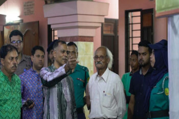সিলেটে বিভিন্ন পূজামণ্ডপ পরিদর্শন করলেন এসএমপি কমিশনার