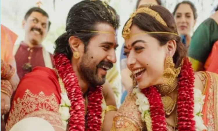  বিজয়কে বিয়ের জন্য ১ বছর পেছনে লেগে ছিলাম: রাশমিকা