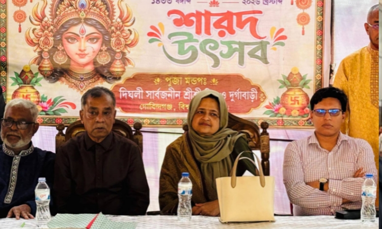 বিশ্বনাথে দিঘলী সার্বজনীন পূজামণ্ডপ পরিদর্শন করলেন এমপি তাহসিনা রুশদীর লুনা