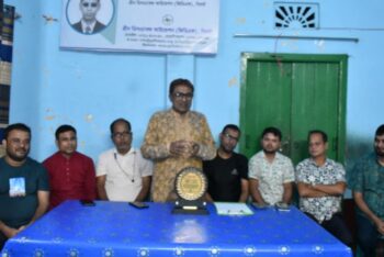 সিলেটে সম্বর্ধিত নিহার রঞ্জন দেবনাথ