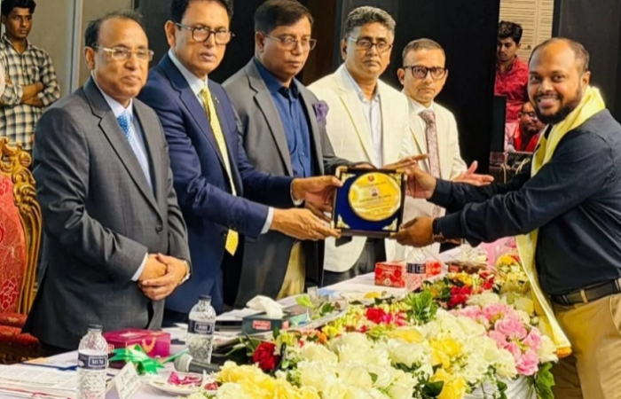 বয়সের বাধা পেরিয়ে শিক্ষার সুযোগ বাউবিতে: শিক্ষামন্ত্রী