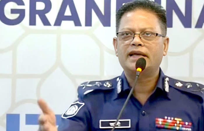 সরকার অনুমতি দিলে প্রয়োজনে ক্রসফায়ারেও রাজি পুলিশ: আইজিপি