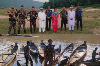 জৈন্তাপুরে টাস্কফোর্সের অভিযান, রাংপানি নদীতে ধ্বংস ৭৩ বার্কি নৌকা, মূল্য প্রায় ৭৫ লাখ টাকা
