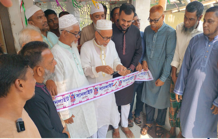 জগন্নাথপুরে জাকজমকপূর্ণ আয়োজনে আবাসিক হোটেল ‘সানলাইট’-এর শুভ উদ্বোধন