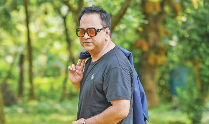 মীর সাব্বিরের গল্প ও পরিচালনায় ‘খুব চেনা গল্প’