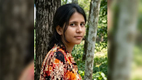 নিখোঁজের তিন দিন পর পুকুরে মিলল বাক্‌প্রতিবন্ধী তরুণীর লাশ