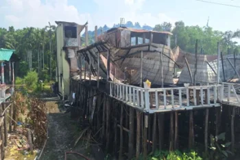 কক্সবাজারে রিসোর্টে আগুনে প্রাণহানি বেড়ে ১০